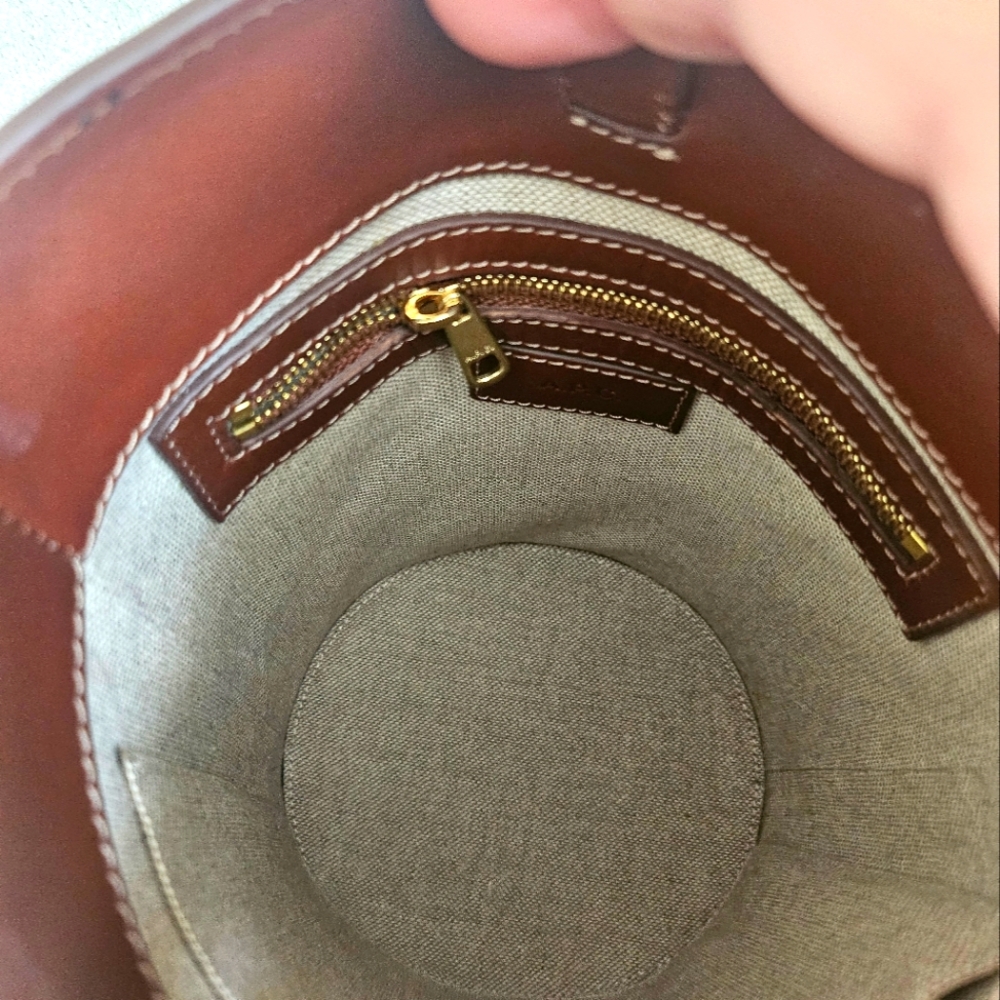 A.P.C. Sac Ambre Seau Small Bucket Bag ~ Hazelnut - Picture 5 of 10